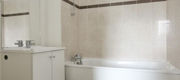 1 bedroom Apartment in Rosny-sous-Bois, France No. 357098 8