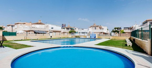 Adosado de 4 dormitorios en Torrevieja, Spain No. 186441 26