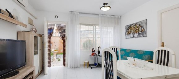 Adosado de 4 dormitorios en Torrevieja, Spain No. 186441 8