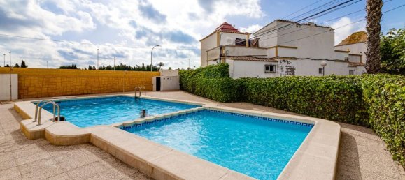 Adosado de 4 dormitorios en Torrevieja, Spain No. 186441 33