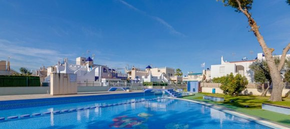 Adosado de 4 dormitorios en Torrevieja, Spain No. 186441 31