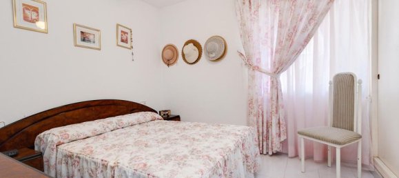 Adosado de 4 dormitorios en Torrevieja, Spain No. 186441 12