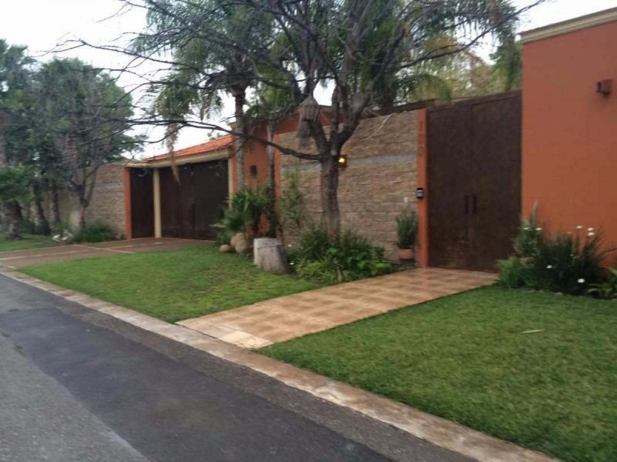 3 bedrooms House in Playa Vicente, Mexico No. 189308