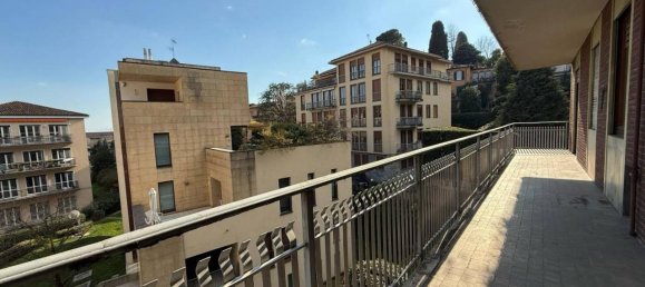 7 rooms Apartment in Bergamo, Italy No. 42605 16