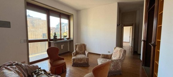 7 rooms Apartment in Bergamo, Italy No. 42605 18