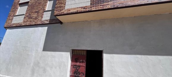 268m² Commercial property in Sotillo de la Adrada, Spain No. 27247 2