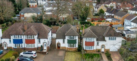 3 bedrooms House in South Croydon, United Kingdom No. 12249 12