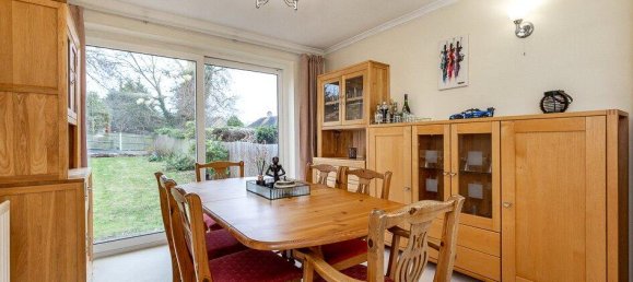 3 bedrooms House in South Croydon, United Kingdom No. 12249 4