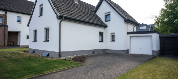 4 rooms House in Recklinghausen, Germany No. 233021 2