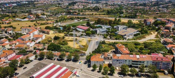 138m² Commercial property in Almada, Portugal No. 68865 28