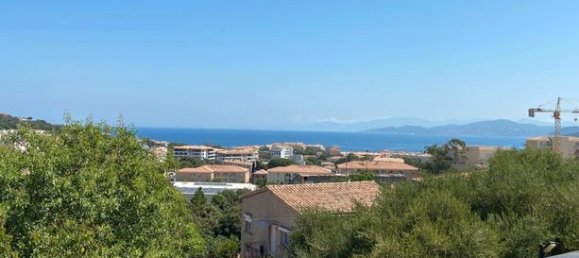 1 bedroom Apartment in L'Ile-Rousse, France No. 303098 8