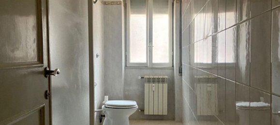 4 rooms Apartment in Rome, Italy No. 204640 9