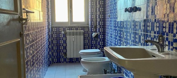 4 rooms Apartment in Rome, Italy No. 204640 8