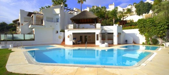 2 bedrooms House in Istan, Spain No. 28105 3