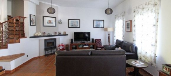 2 bedrooms House in Istan, Spain No. 28105 14