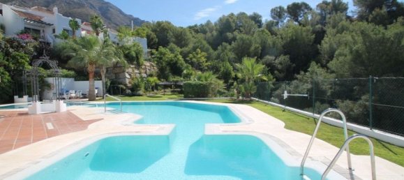 2 bedrooms House in Istan, Spain No. 28105 9