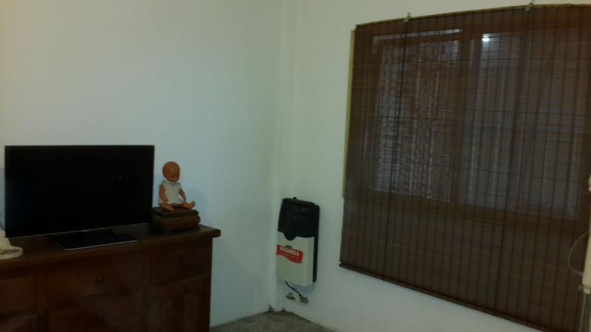 4 Schlafzimmer Haus in Almirante Brown, Argentina, Nr. 71187