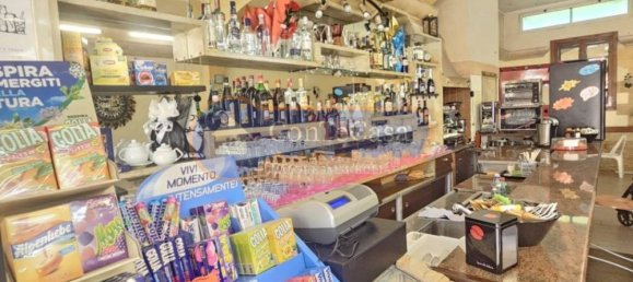 65m² Commercial property in Porto Torres, Italy No. 343833 4