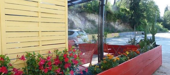 Gewerbliche Immobilie in Ceyreste, France 210m², Nr. 289592 4