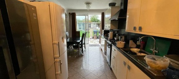 6 bedrooms House in Enfield, United Kingdom No. 11498 3