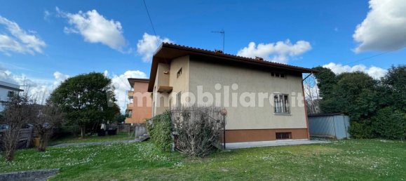 Villa de 2 dormitorios en Udine, Italy No. 15182 25