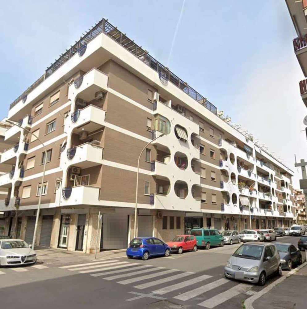 Квартира с 5 спальнями в Рим, Италия № 377570