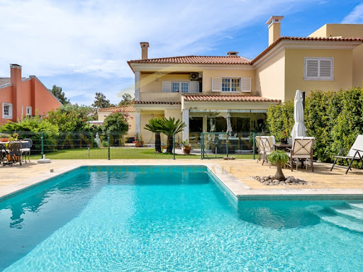 4 bedrooms Villa in Sintra, Portugal No. 343850