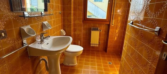 Вилла с 3 спальнями в Ареццо, Италия № 311276 15