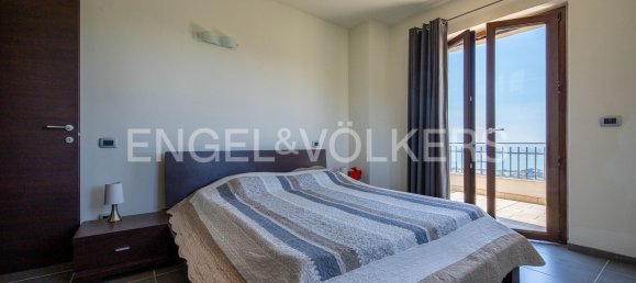 5 bedrooms Villa in Lisciano Niccone, Italy No. 132109 12