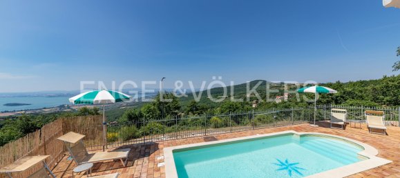 5 bedrooms Villa in Lisciano Niccone, Italy No. 132109 3