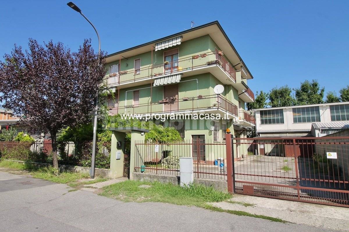 1 Schlafzimmer Wohnung in Cernusco sul Naviglio, Italy, Nr. 319165