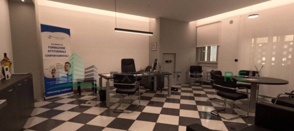 Офис с 5 комнатами в Катания, Италия № 154299 20