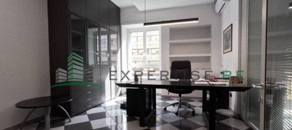 Офис с 5 комнатами в Катания, Италия № 154299 33