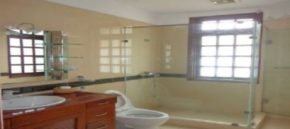 Villa de 5 dormitorios en Tay Ho, Vietnam No. 7129 5