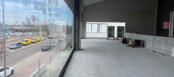 Lagerhaus in Valladolid, Spain 555m², Nr. 68688 5