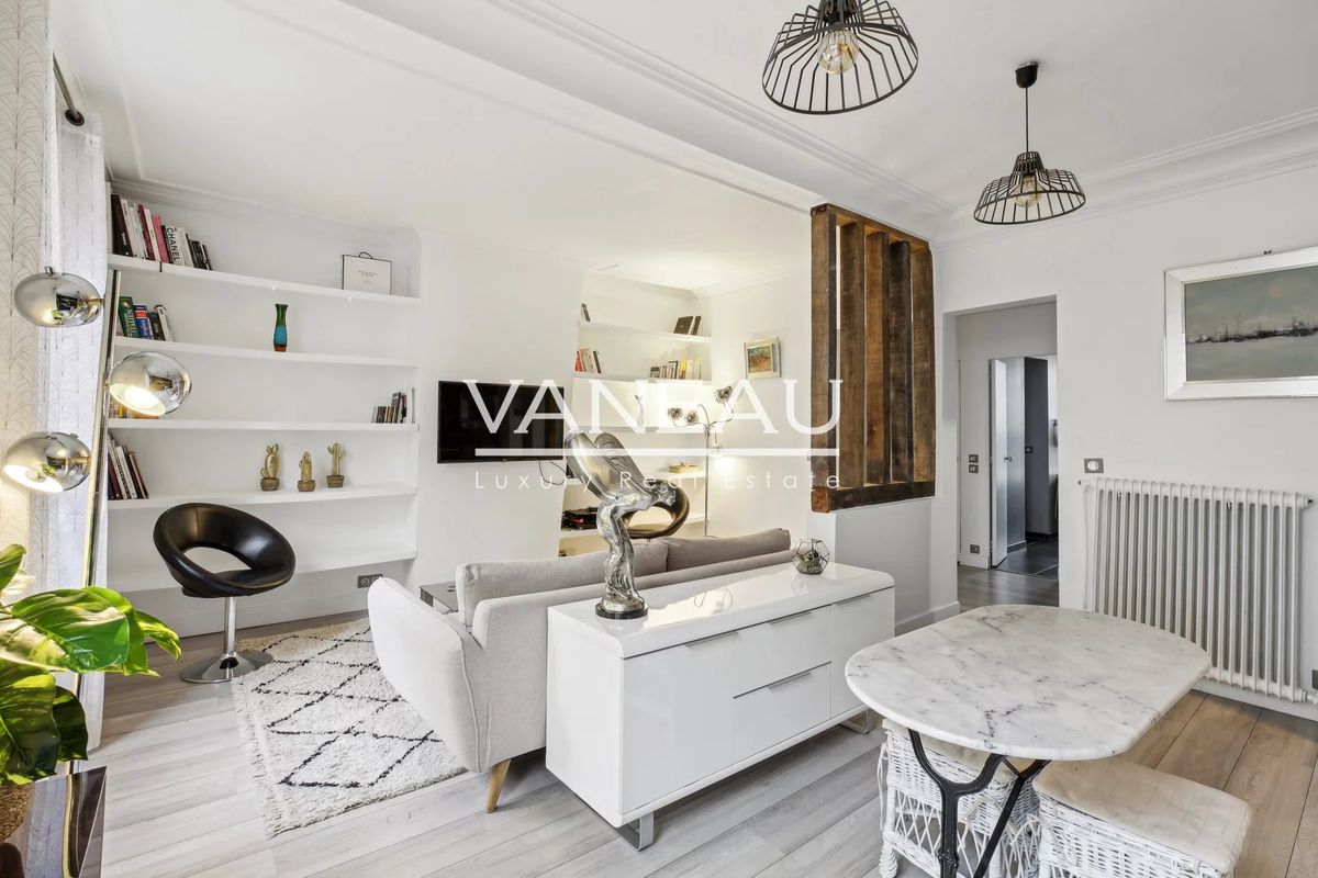 Apartamento de 1 dormitorio en Neuilly-sur-Seine, France No. 137261