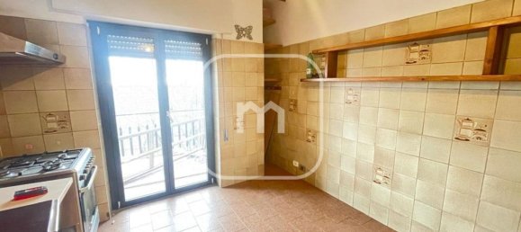 Квартира с 4 комнатами в Анцио, Италия № 76125 25