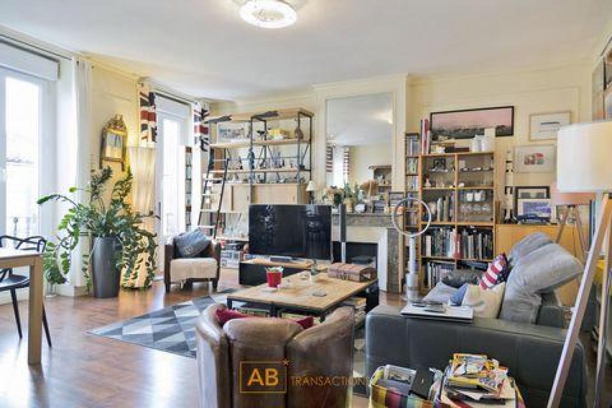 4 chambres Condo à Bordeaux, France No. 11551