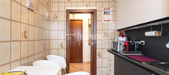 1 bedroom Apartment in Solaro, Italy No. 185181 13