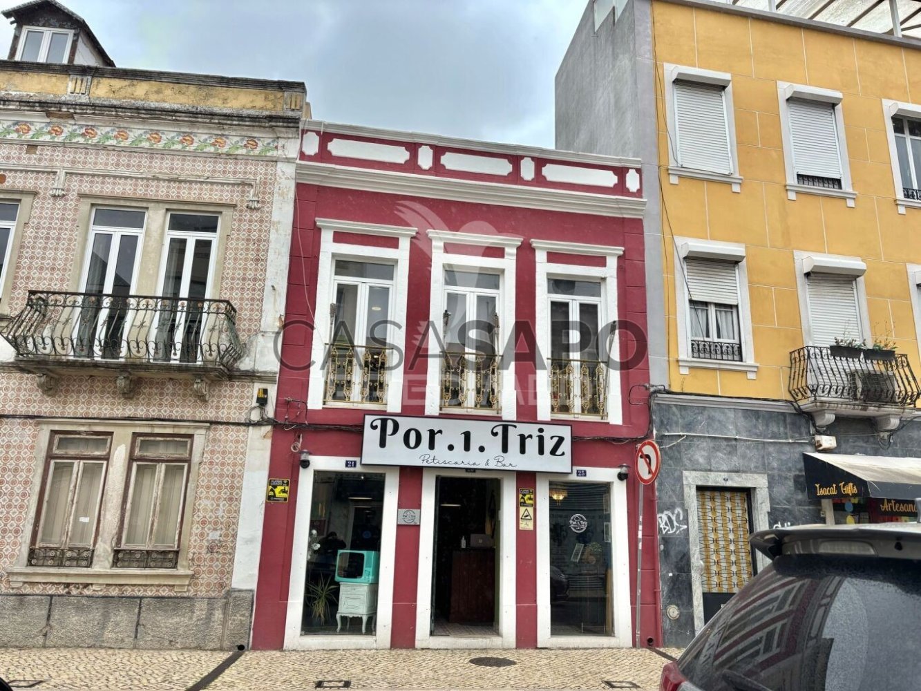 240m² Building in Quarteira, Portugal No. 202034
