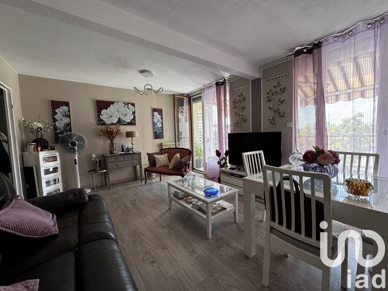 Apartamento de 2 dormitorios en Lormont, France No. 355128