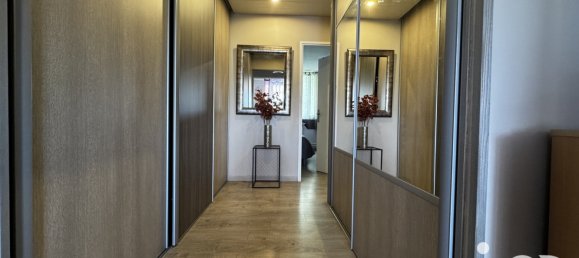 Apartamento de 2 dormitorios en Lormont, France No. 355128 2