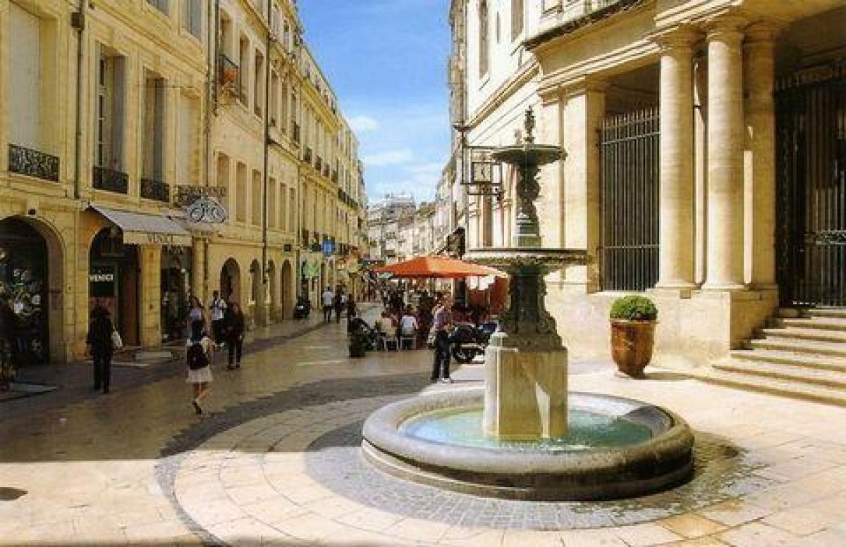 3 bedrooms Condo in Montpellier, France No. 31331