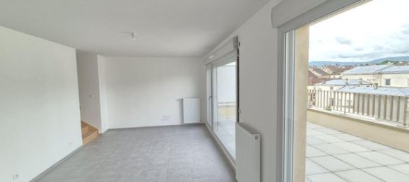 Duplex T2 em Belley, France N.º 313888 8