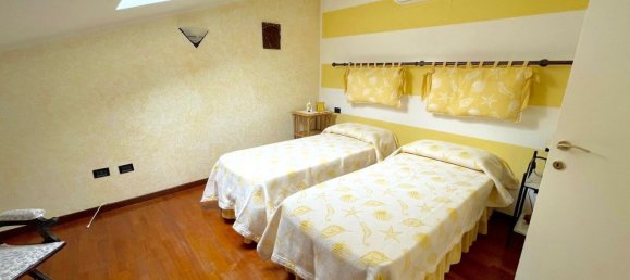 Casa de 6 divisões em Ameglia, Italy N.º 162166 37