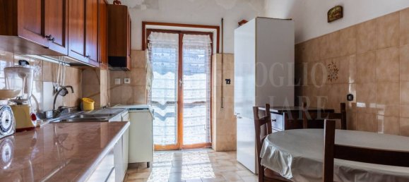 2 bedrooms Apartment in Rome, Italy No. 181922 18