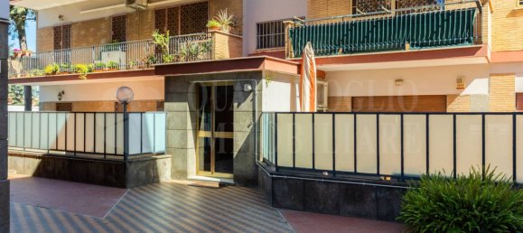 2 bedrooms Apartment in Rome, Italy No. 181922 41