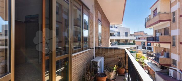 2 bedrooms Apartment in Rome, Italy No. 181922 27