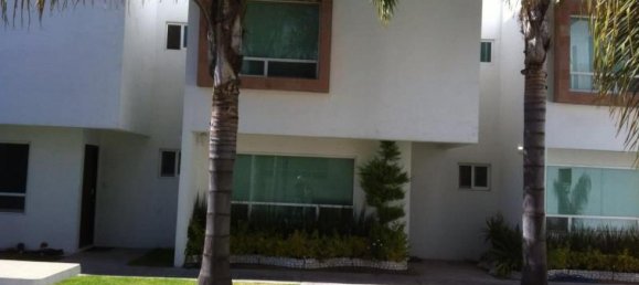 Casa de 3 dormitorios en Querétaro, Mexico No. 183357 2