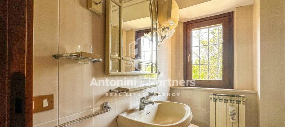 Casa de 5 divisões em Todi, Italy N.º 234011 7